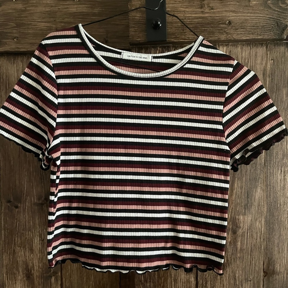 Brand:Caution In The Wind size:m